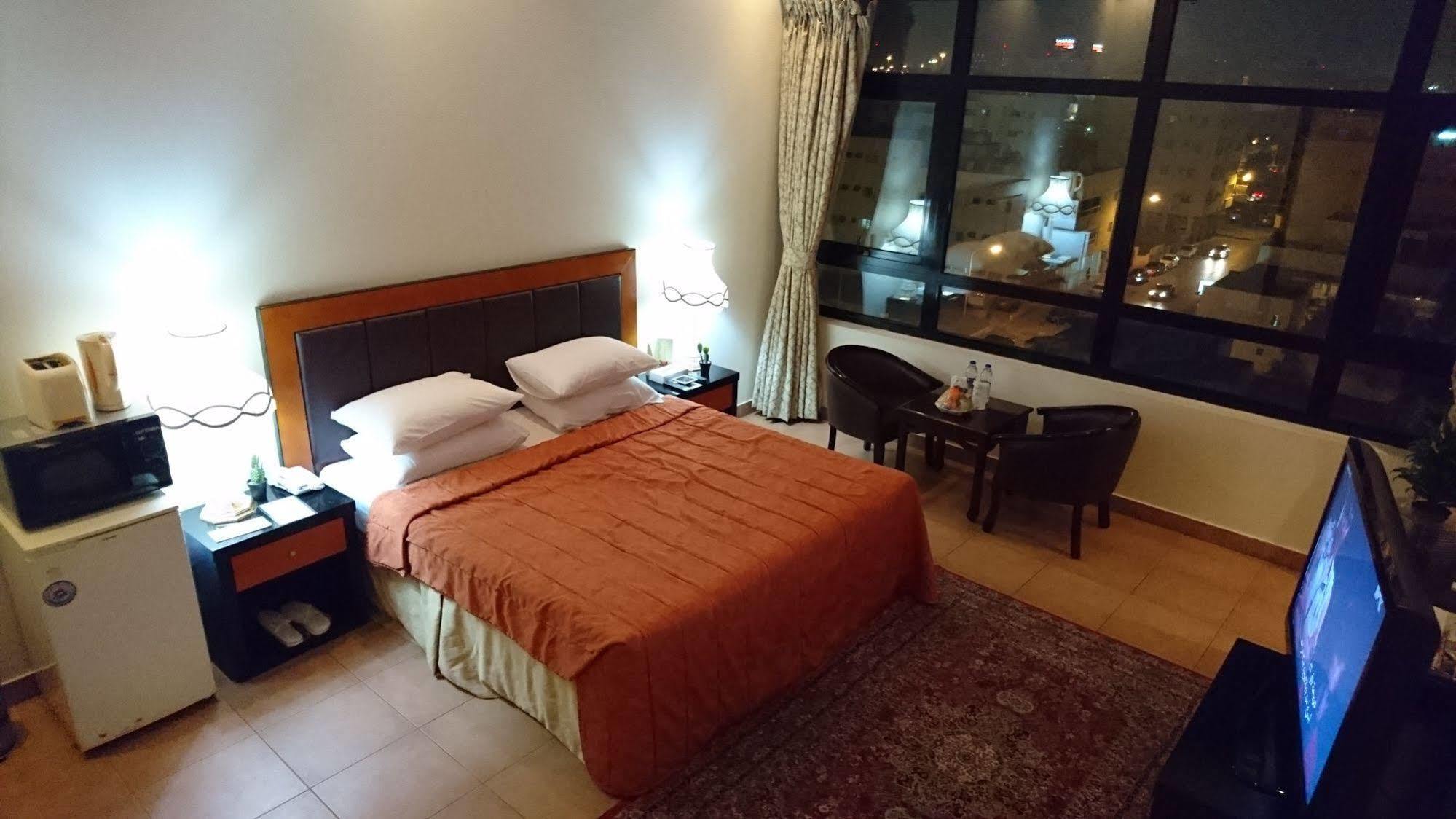Infinity Tower Suites Wll Manamah Buitenkant foto
